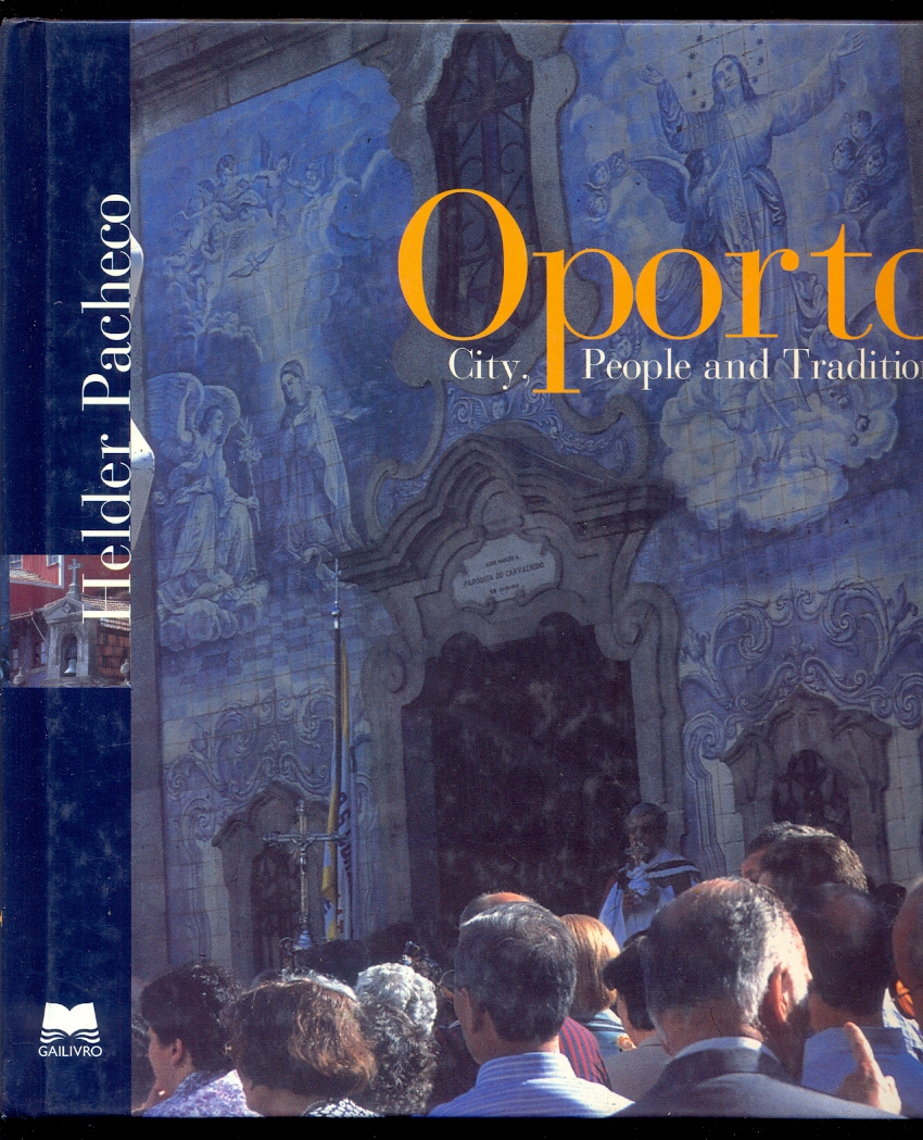 22361 oporto city people and traditions.jpg